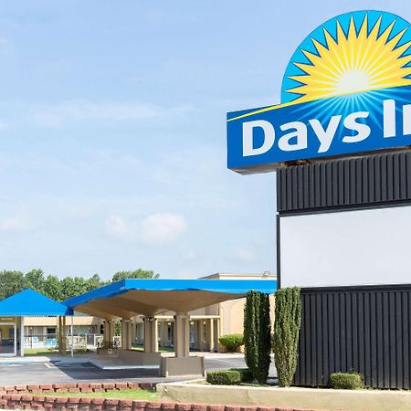 Days Inn By Wyndham Washington Exterior foto