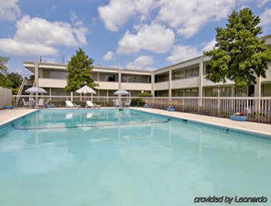 Days Inn By Wyndham Washington Exterior foto