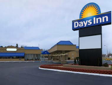 Days Inn By Wyndham Washington Exterior foto