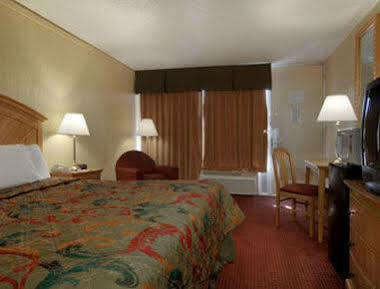 Days Inn By Wyndham Washington Exterior foto